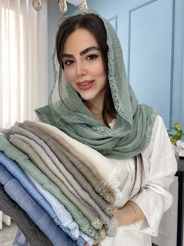 شال نخ حریر ابریشم شاین دار وارداتی کد 1095